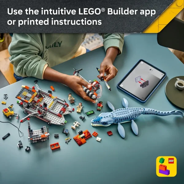 b0g2t4sd31_5.webp LEGO ATAQUE DEL MOSASAURUS AL BARCO JURASSIC WORLD 77983