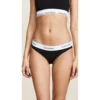 b00gbd2nxc_2.webp Calvin Klein | Braguita de bikini moderna de algodón elástico para mujer
