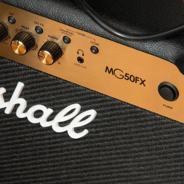 AMPLIFICADOR COMBO PARA GUITARRA ELÉCTRICA CON PEDAL MG50GFX MARSHALL | NEGRO