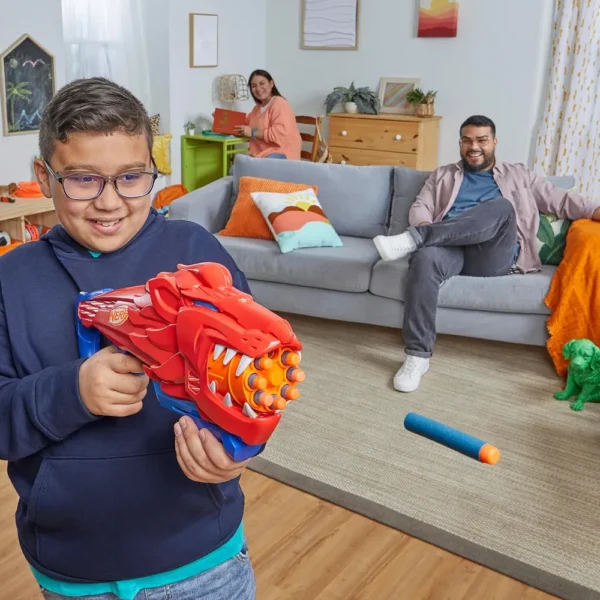 NERF LANZADOR WILD LIONFURY CON 16 DARDOS