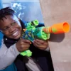 NERF LANZADOR ZOMBIE DRILLER CON 16 DARDOS
