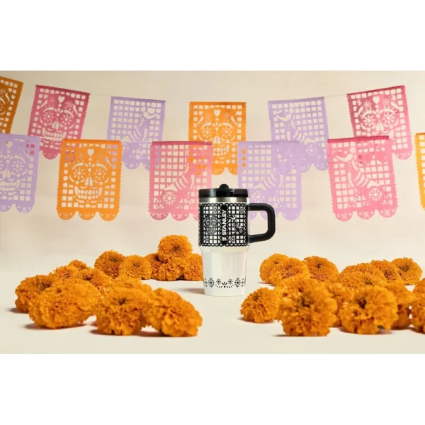 STANLEY QUENCHER PROTOUR FLIPSTRAW TUMBLER 20 OZ / 591 ML | SALT PAPEL PICADO
